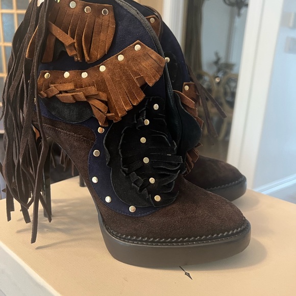 Burberry booties - Picture 3 of 6